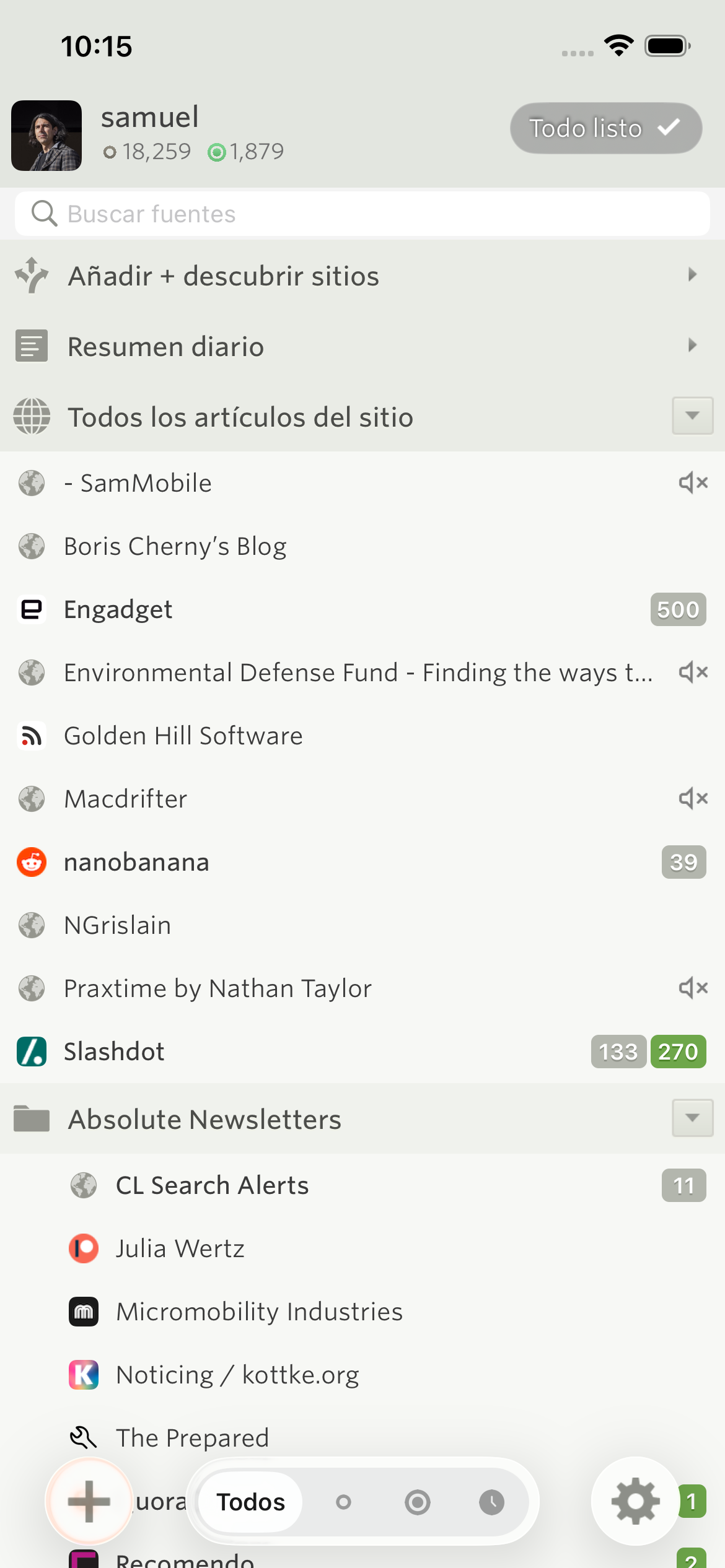 The NewsBlur feed list on iPhone in Spanish